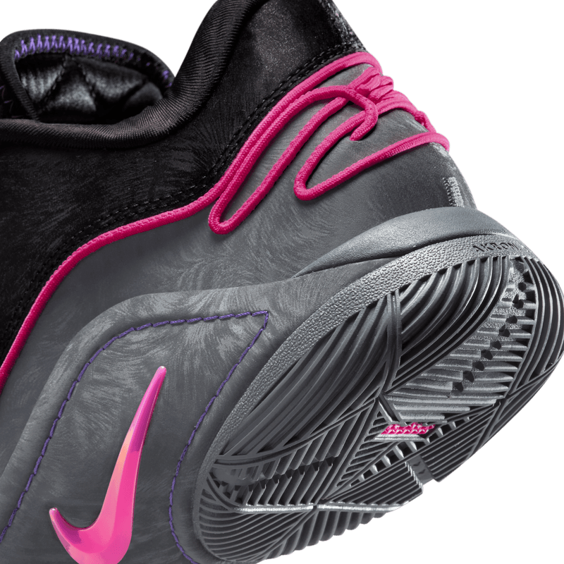 Nike LeBron XXII "Tunnel Vision" FZ1094-001