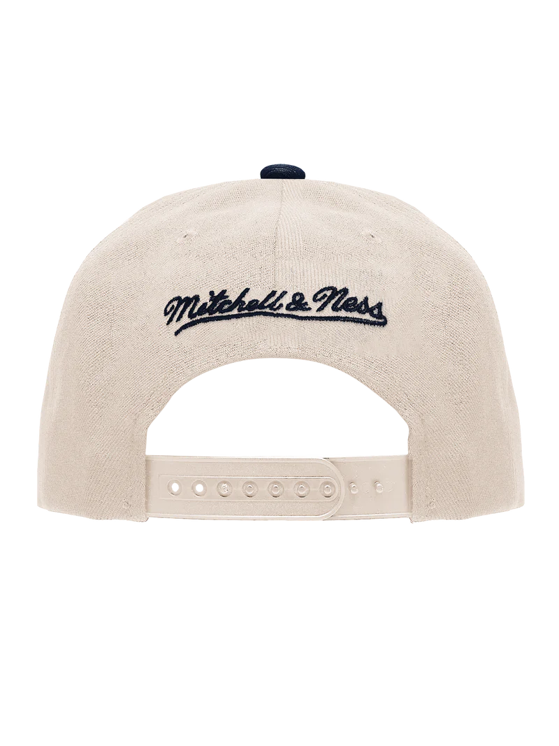 M&N Cream & Team Colour Pro Pinch Snapback - Denver Nuggets