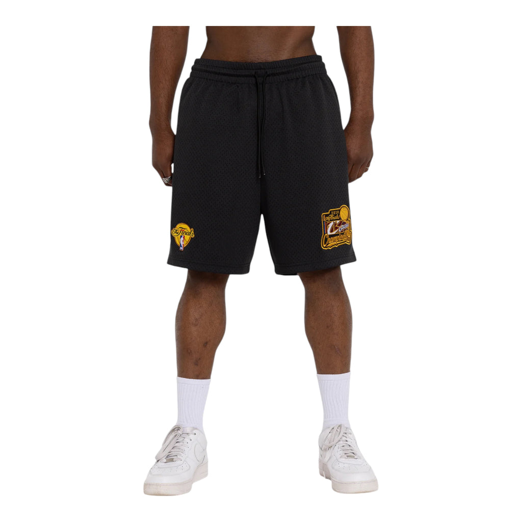 M&N Cleveland Cavaliers Varsity Mesh Shorts (Black)