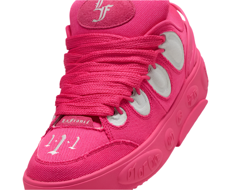 Puma La France 1of1 “Pink Carpet” 310869_01