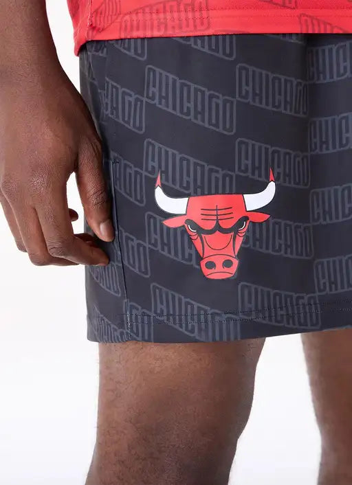 New Era AOP Graphic Short NBA Street Soccer - Chicago Bulls