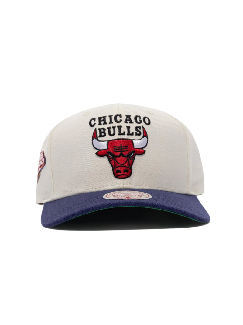 M&N All Star 2000 Pro Crown snapback - Chcago Bulls